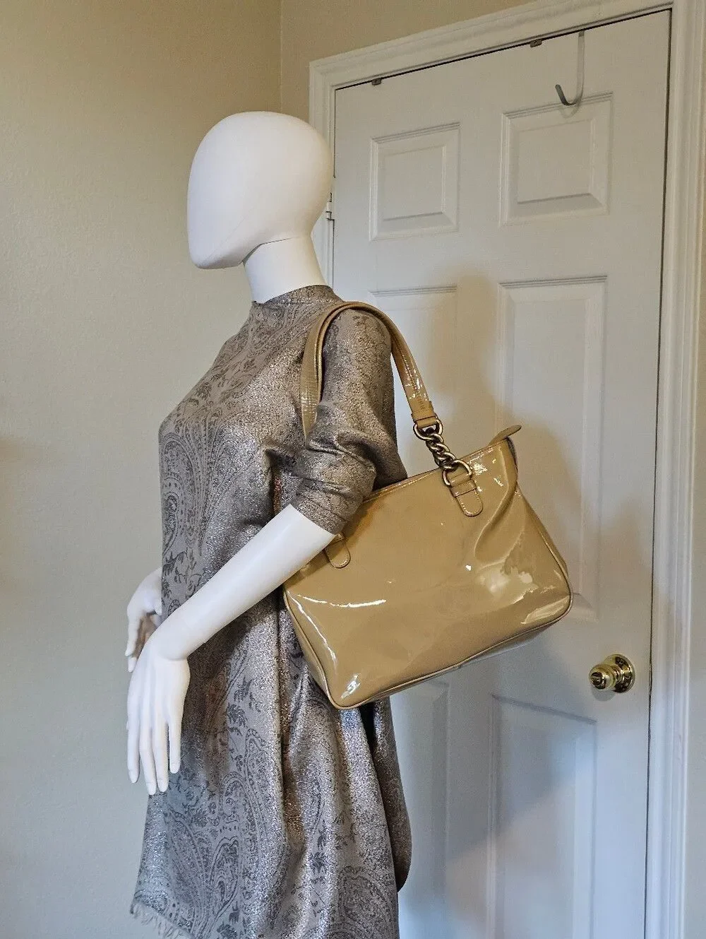 Mulberry Patent Tan Shoulder Bag with Signature Buckle